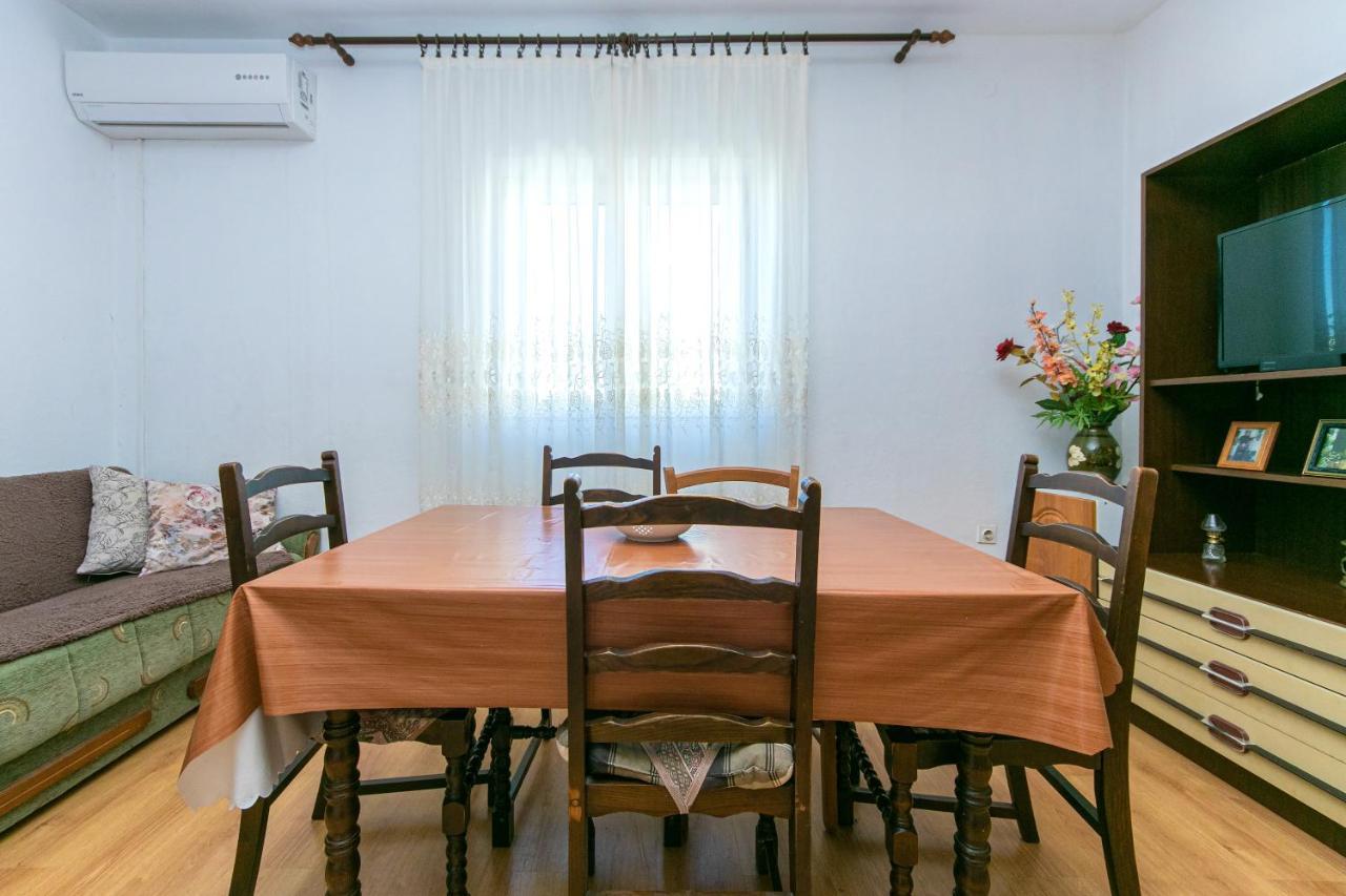 Apartments With A Parking Space Gradac, Makarska - 14708 Luaran gambar